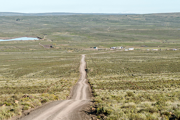 포토 JPG 해외이미지 여행 농업 아프리카 아침 풍경 사람없음 건물 물 햇빛 농장 맑음 봄 시골 관목 언덕 남아프리카 흙길 해외202310 해외포토 주간 자연요소 나무 건축물 계절 나라 산업 길 날씨 태양 흙 파일형식