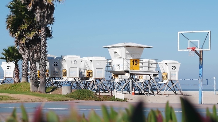 포토 JPG 해외이미지 스포츠 바다 백그라운드 밭 공 하늘 주택 농구 서기 해변 사람없음 야외 여름 야자수 뷰티 바구니 탑 미국 물가 역 놀이터 오두막 테두리 손목시계 캘리포니아 법정 산티아고 안전요원 산타모니카 해외202310 해외포토 나무 건축물 계절 시계 북아메리카 농업 장신구 교통시설 모션 놀이 풍경 건물 구기 파일형식