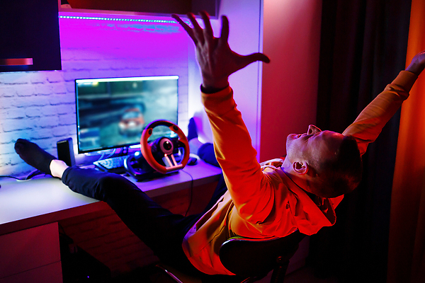 포토 JPG 해외이미지 디자인 남자 어린이 스포츠 컨셉 인터넷 의자 자동차 놀이 주택 한명 사람 소년 10대 컴퓨터 디지털 헤드폰 경쟁 장비 운전 게임 레이싱 바퀴 개울 핸들 사이버 심볼 조이스틱 온라인 찬성 게이머 제어 캡모자 플레이어 가상 현실 해외202310 해외포토 모자_잡화 1 육상교통 음향기기 가구 모션 청소년 시합 건물 전자제품 강 게임기 파일형식