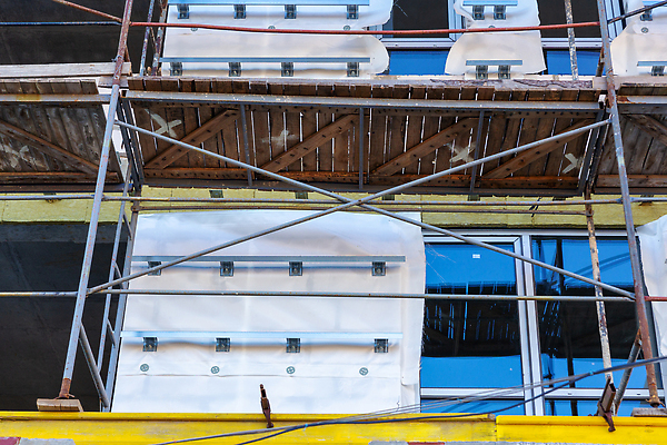 포토 JPG 해외이미지 외관 산업 벽 백그라운드 비즈니스 건축양식 창문 표면 새로움 주택 프레임 한명 안전 건물 금속 장비 건설현장 에너지 도시 업무 뜨거움 어플리케이션 보호 땅 시멘트 단상 발판 개발 설치 철강 콘크리트 효율 해외202310 해외포토 1 건축물 건축 컨셉 재질 건설업 사람 작업 파일형식