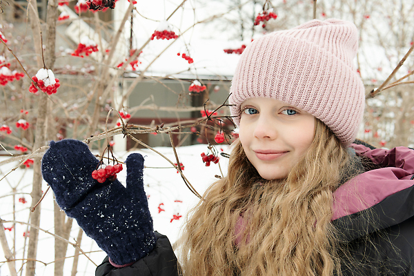 포토 JPG 해외이미지 나무 디자인 계절 여자 열매 행복 종이 밧줄 장갑 백그라운드 컨셉 크리스마스 겨울 탁자 휴가 새로움 산 선물 한명 사람 목재 장식 빨간색 초록색 상자 뷰티 파티 축제 목도리 놀람 수확 흰색 나뭇가지 시골 축하 소나무 플랫 원뿔 DIY 재 핸드메이드 손모아장갑 해외202310 해외포토 도형 식물 1 잡화 기념일 감정 줄 컬러 가구 농업 재료 표정 이벤트 취미 파일형식