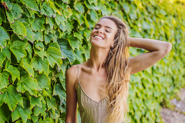 포토 JPG 해외이미지 나무 공원 행복 도로 아들 어린이 바다 여행 건축양식 가족 자연 벽지 하늘 휴가 함께함 한명 소년 건물 여행객 환경 정원 하이킹 도시 중세 빌라 휴양지 타운 몬테네그로 발칸반도 부드바 파라다이스 해외202310 해외포토 식물 1 건축물 공공시설 남자 건축 감정 길 컨셉 관계 교통시설 레저 주택 사람 장소 역사 생태계 파일형식