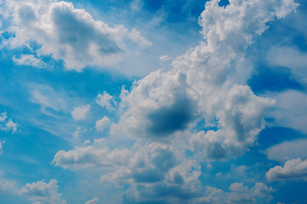 포토 JPG 해외이미지 구름 디자인 여행 백그라운드 자연 하늘 날씨 추상 풍경 경사 사람없음 여름 파란색 세계 햇빛 태양 우주 환경 맑음 신선 청록색 천국 솜털 강렬 생태학 오존 천창 해외202310 해외포토 자연요소 계절 교육 컬러 무늬 생태계 파일형식