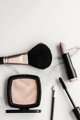 포토 JPG 해외이미지 백그라운드 사람없음 립스틱 고급 마스카라 대리석 메이크업브러쉬 파운데이션 해외202310 해외포토 컨셉 재료 화장품 붓 파일형식