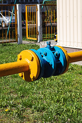 포토 JPG 해외이미지 산업 선 공장 교통시설 주택 사람없음 야외 경제 햇빛 노란색 금속 힘 장비 에너지 그리기 기름 석유 연결 철 묘사 파이프 볼트 연료 가스 시스템 튜브 공학 펌프 내추럴 분배 압력 제어 철강 파이프라인 공급 해외202310 해외포토 교육 음식 컬러 교통 공업 모션 재질 건물 태양 공구 시설 파이프_관 파일형식