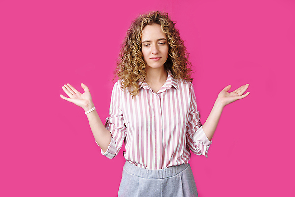 포토 JPG 해외이미지 모델 학생 응시 포즈 컨셉 실내 손바닥 한명 서기 미소 사람 놀람 펼침 표현 오픈 고급 선택 명상 어깨 주기 웨이브 긍정 팔 보여주기 의심 마케팅 주목 혼란 혼자 스타일 해외202310 해외포토 1 손 시선 감정 모션 표정 내부 신체부위 파일형식