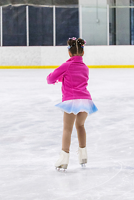 포토 JPG 해외이미지 백인 여자 어린이 스포츠 한명 사람 청춘 연습 해외202310 해외포토 서양인 1 컨셉 파일형식