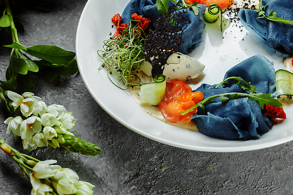 포토 JPG 해외이미지 전통 접시 음식 조각 다이어트 채소 재료 건강 어류 요리 사람없음 빨간색 초록색 식당 식사 저녁식사 흰색 신선 맛 아침식사 먹기 가득함 해산물 크림 준비 롤 부드러움 연어 레시피 훈제 팬케이크 점심식사 폭식 러시아인 스터핑 얇은 절임 짠맛 핸드메이드 크레이프 맛있는 해외202310 해외포토 서양인 식기 컬러 컨셉 모션 디저트 케이크 상점 수중동물 감각 파일형식