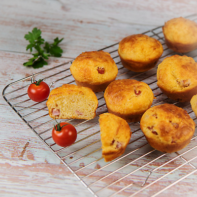 포토 JPG 해외이미지 라이프스타일 접시 음식 빵 백그라운드 채소 치즈 건강 사람없음 갈색 노란색 케이크 계란 식사 빵집 흰색 대접 신선 맛 아침식사 굽기 먹기 햄 브런치 소금 머핀 베이컨 레시피 바질 오믈렛 점심식사 쪽파 쉬운 입가심 짠맛 페스츄리 해로움 핸드메이드 맛있는 해외202310 해외포토 식기 컬러 컨셉 모션 디저트 유제품 육류 돼지고기 생활 상점 알 계란요리 구이 파 파일형식