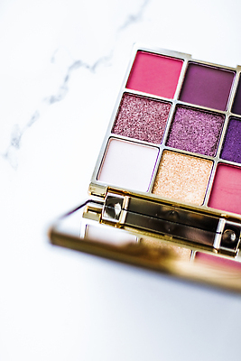 포토 JPG 해외이미지 백그라운드 사람없음 세트 뷰티 화려 대리석 아이섀도 해외202310 해외포토 컨셉 재료 화장품 파일형식