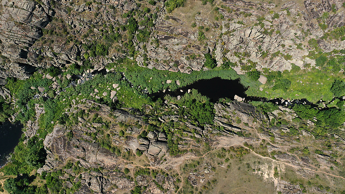 포토 JPG 해외이미지 나무 컬러 여행 하늘색 백그라운드 패턴 자연 표면 산 안테나 사람없음 야외 초록색 물 강 뷰티 여행객 환경 계곡 하이킹 흐름 개울 황무지 정상 숲 질감 알프스 내추럴 항공촬영 넘어짐 방법 조감도 터키석 현무암 해외202310 해외포토 자연요소 식물 유럽 뷰포인트 컨셉 무늬 통신 모션 레저 사람 파란색 보석 생태계 화산암 파일형식