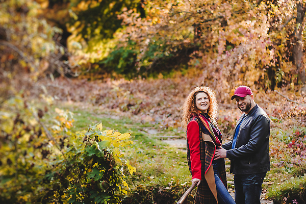 포토 JPG 해외이미지 백인 라이프스타일 커플 여자 남자 행복 백그라운드 2 데이트 가족 관계 포옹 자연 남편 키스 함께함 실내 이야기 사랑 사람 성인 야외 두명 여름 뷰티 유행 임신 낭만 흰색 아내 냄새 스타일 혜택 해외202310 해외포토 서양인 계절 감정 컬러 컨셉 안기 내부 생활 애정표현 생태계 파일형식