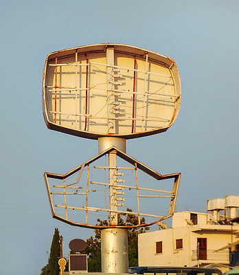 포토 JPG 해외이미지 도로 여행 비즈니스 하늘 호텔 날씨 휴가 광고판 사람없음 야외 건물 빨간색 빛 상자 식당 일몰 공백 전선 수확 도시 잠 심볼 사인 부식 복고 네온 봉 튜브 여관 그런지 그만 루트 옛날 비어있는 해외202310 해외포토 건축물 길 컬러 농업 교통시설 숙소 알림판 노을 상점 판 파일형식