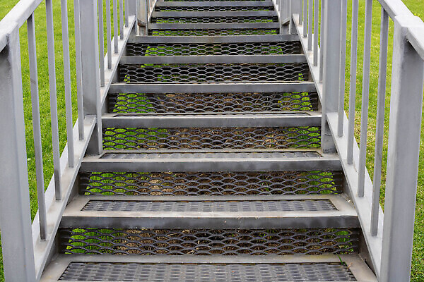 포토 JPG 해외이미지 식물 디자인 외관 공원 길 여행 백그라운드 패턴 건축양식 사다리 난간 자국 자연 풍경 사람없음 야외 초록색 여름 계단 환경 금속 정원 산책 하이킹 수확 오솔길 철 부식 질감 단계 내추럴 방법 옛날 철강 철책 해외202310 해외포토 계절 공공시설 건축 컬러 무늬 농업 재질 레저 휴식 도구 생태계 파일형식