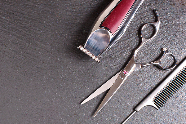 포토 JPG 해외이미지 사람없음 검은색 머리빗 클래식 미용실 바리깡 해외202310 해외포토 컬러 컨셉 미용용품 뷰티샵 파일형식