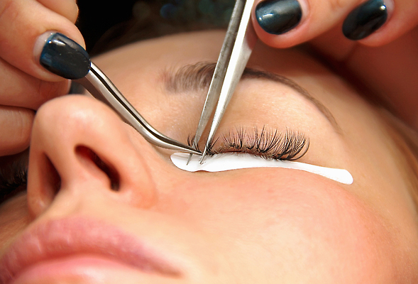 포토 JPG 해외이미지 백인 직업 산업 분홍색 컬러 포즈 모션 근육 주택 실내 창조 인종 사람없음 장식 빨간색 뷰티 유행 힘 성장 우아함 상품 덧셈 미용사 속눈썹 오브젝트 싱글 만들기 돌봄 인공 접착제 해외202310 해외포토 서양인 컨셉 사람 내부 건물 수학 풀_접착제 눈썹 파일형식