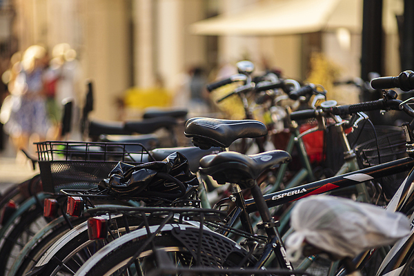 포토 JPG 해외이미지 컬러 교통시설 새로움 거리 건강 안전 사람 사람없음 파란색 도시풍경 햇빛 뷰티 자전거 미국 도시 네트워크 역 승차 주차 묘사 순환 시스템 커뮤니티 타운 사이클링 일반 맨해튼 공유 대여 고용 렌탈 방법 브루클린 해외202310 해외포토 교통 컨셉 북아메리카 모션 풍경 태양 바이크 구직 육상스포츠 시설 뉴욕 채용 파일형식