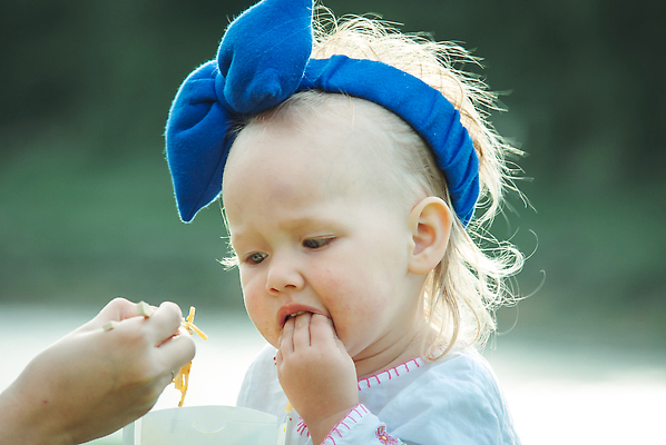 포토 JPG 해외이미지 백인 전통 라이프스타일 여자 행복 아시아 어린이 음식 백그라운드 채소 가족 태국 엄마 건강 요리 한명 미소 사람 동양인 뷰티 식사 흰색 아기 아침식사 먹기 배고픔 내추럴 점심식사 돌봄 채식주의자 해외202310 해외포토 서양인 1 감정 나라 컬러 관계 모션 표정 인종 생활 채식 파일형식