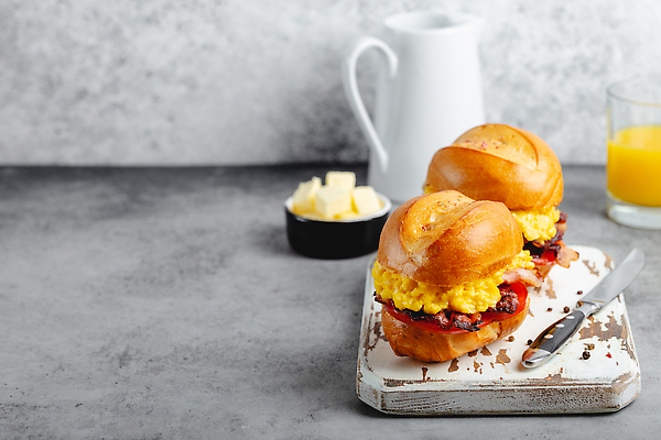포토 JPG 해외이미지 접시 음료 빵 조각 백그라운드 토마토 오렌지 아침 치즈 프레임 샌드위치 요리 사람없음 목재 계란 식사 주스 공백 튀김 흰색 시골 신선 칼 맛 아침식사 먹기 속도 메뉴 준비 유기농 햄 만들기 토스트 베이컨 버터 점심식사 콘크리트 카피스페이스 비어있는 해외202310 해외포토 주간 나무 식기 웰빙 음식 컬러 컨셉 채소 과일 재료 모션 유제품 육류 돼지고기 알 파일형식