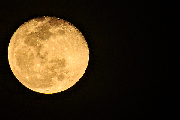 포토 JPG 해외이미지 백그라운드 하늘 사람없음 빛 우주 검은색 어둠 보름달 달 야간 신비 달빛 가득함 점성술 공상 천문학 천국 단계 고립 광 여의주 카피스페이스 해외202310 해외포토 자연요소 교육 컬러 컨셉 공백 파일형식