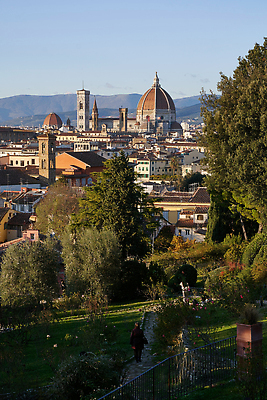 포토 JPG 해외이미지 유럽 벽 여행 건축양식 자연 하늘 파노라마 그림자 미술 풍경 사람없음 건물 여름 도시풍경 뷰티 산타클로스 성당 교회 여행객 탑 정원 봄 이탈리아 궁전 도시 중세 역사 복고 대성당 마리아 타운 종탑 랜드마크 르네상스 옛날 토스카나 피렌체 카피스페이스 해외202310 해외포토 건축물 계절 건축 나라 종교 고건축 크리스마스 종교건축 문화예술 촬영기법 사람 공백 생태계 파일형식