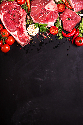 포토 JPG 해외이미지 방울토마토 고추 프레임 스테이크 사람없음 하이앵글 소고기 허브 해외202310 해외포토 식물 뷰포인트 토마토 채소 서양음식 육류 파일형식