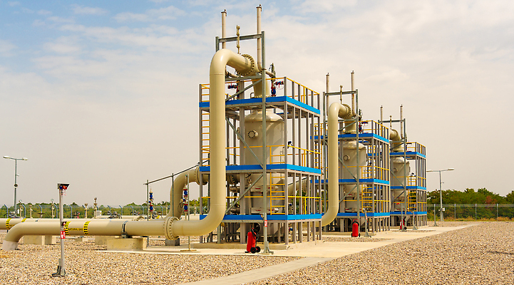 포토 JPG 해외이미지 식물 산업 비즈니스 공장 교통시설 사람없음 환경 탑 금속 힘 장비 흐름 에너지 역 제조 휘발유 연결 먼지 연료 가스 튜브 공학 내추럴 압력 압축 줄서기 철강 파이프라인 필터 화학물질 해외202310 해외포토 건축물 교육 교통 컨셉 공업 모션 재질 화학 석유 시설 파이프_관 파일형식