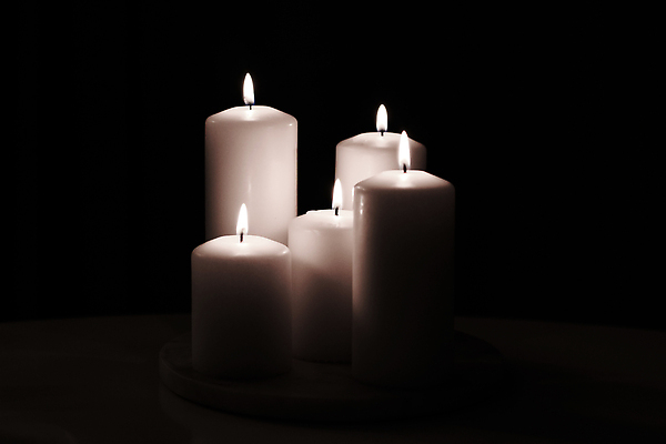 포토 JPG 해외이미지 촛불 사람없음 어둠 해외202310 해외포토 초 파일형식