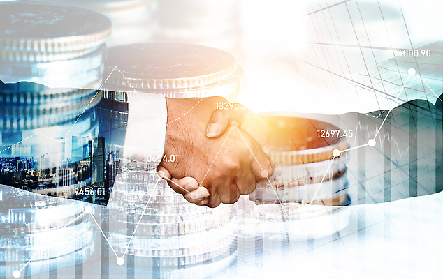 포토 JPG 해외이미지 손 백그라운드 돈 악수 신체부위 금융 동전 성장 투자 동전탑 다중노출 해외202310 해외포토 비즈니스 촬영기법 사람 손짓 경제 쌓기 재산 파일형식