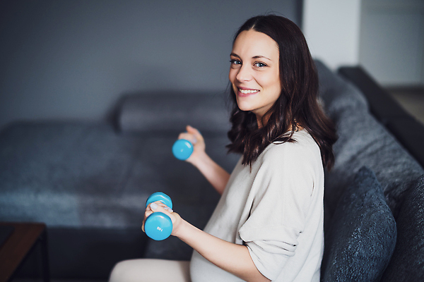 포토 JPG 해외이미지 백인 응시 여자 행복 어린이 신체 가족 엄마 근육 주택 실내 건강 한명 미소 사람 앉기 성인 신체부위 운동 임산부 임신 활발 침실 방 침대 아기 몸무게 예측 준비 복부 해외202310 해외포토 서양인 1 시선 감정 가구 컨셉 관계 모션 표정 내부 건물 파일형식