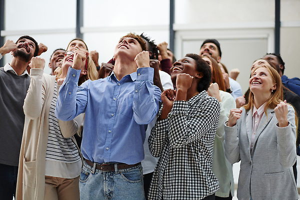 포토 JPG 해외이미지 학생 교실 학교 응원 청소년 성공 함께함 사람 여러명 성인 10대 가로 친구 사무실 걷기 힘 주먹 우정 기쁨 시험 자유 분노 우승 그룹 좌절 민주주의 직원 싸움 통과 불만 독립 정부 정치 평등 항의 견습기간 해외202310 해외포토 교육 감정 다수 컨셉 비즈니스 관계 모션 최고 파일형식