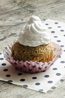 포토 JPG 해외이미지 계절 음료 음식 줄기 분홍색 채소 과일 가족 탁자 호박 휴가 디저트 건강 미술 사람없음 목재 장식 세로 케이크 검은색 빵집 가을 흰색 축하 직물 달콤 아침식사 유령 컵케이크 굽기 먹기 유기농 머핀 건강식 정물화 탄수화물 페스츄리 핸드메이드 해외202310 해외포토 나무 식물 웰빙 빵 컬러 가구 컨셉 재료 관계 모션 문화예술 상점 식사 맛 구이 그림 파일형식