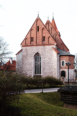 포토 JPG 해외이미지 외관 유럽 종교 문화 여행 백그라운드 건축양식 벽돌 거리 사람없음 건물 도시풍경 성당 교회 여행객 탑 도시 홀 중세 역사 시장 메인 정사각형 광택 타운 폴란드 천연기념물 고딕 구시가지 랜드마크 바로크 바실리카 옛날 전국 크라쿠프 해외202310 해외포토 도형 건축물 건축 나라 종교건축 사람 풍경 공간 파일형식