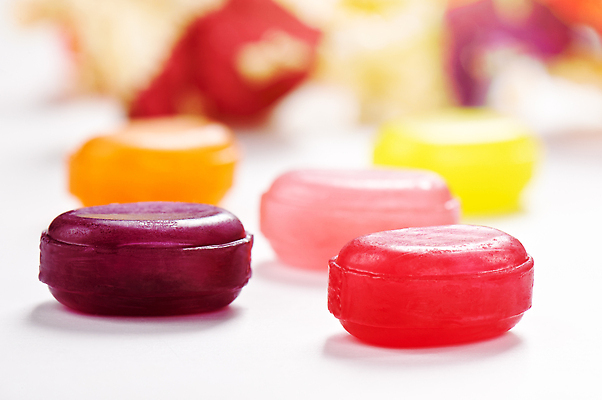 포토 JPG 해외이미지 어린이 음식 휴가 디저트 막대사탕 사탕 사람없음 컬러풀 쌓기 과자 대접 생일 그룹 달콤 맛 핥기 설탕 치과의사 젤리 강렬 고립 퀼트 해로움 많음 맛있는 해외202310 해외포토 기념일 컬러 컨셉 모션 사람 의사 파일형식