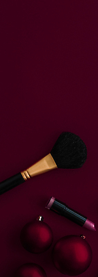 포토 JPG 해외이미지 사람없음 하이앵글 갈색 화장품 오브젝트 메이크업브러쉬 오너먼트 카피스페이스 해외202310 해외포토 뷰포인트 컬러 크리스마스장식 뷰티 공백 붓 파일형식