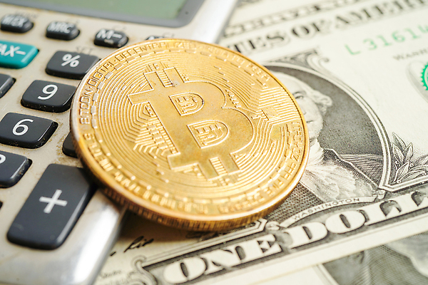 포토 JPG 해외이미지 유럽 지폐 돈 인터넷 비즈니스 통신 성공 사람없음 금융 경제 달러 디지털 동전 웹 미국 유로 네트워크 신용카드 계산 지갑 시장 황금 암호 심볼 무역 투자 상업 전자 가치 온라인 토막 계산서 위기 인출 가상 해외202310 해외포토 나라 산업 컨셉 북아메리카 재산 파일형식