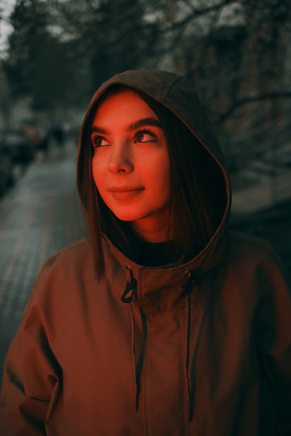 포토 JPG 해외이미지 계절 공원 여자 행복 얼굴 자연 날씨 한명 물 젖음 자유 코트 가을 빗방울 폭풍 무료 슬로모션 해외202310 해외포토 자연요소 1 공공시설 감정 컨셉 촬영기법 사람 신체부위 외투 비_날씨 생태계 파일형식