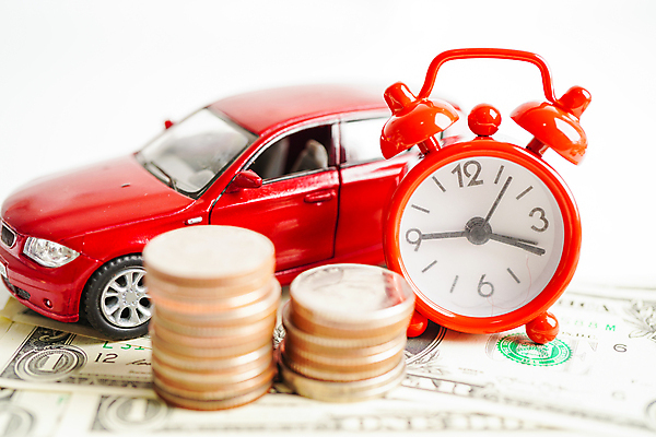 포토 JPG 해외이미지 무료이미지 시계 돈 비즈니스 자동차 사람없음 빨간색 금융 경제 동전 동전탑 해외202310 해외포토 육상교통 컬러 쌓기 재산 파일형식 무료콘텐츠