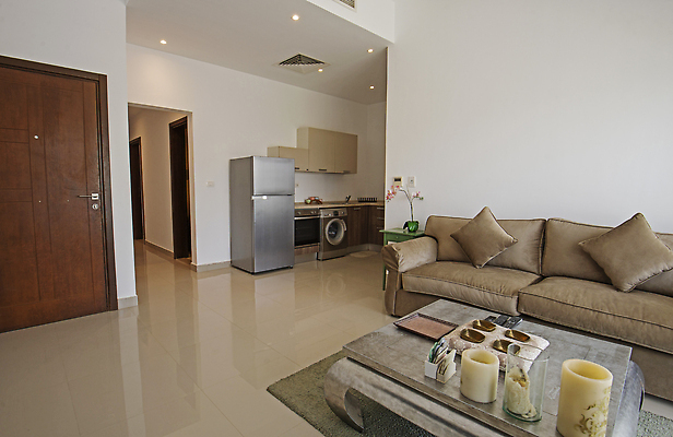 포토 JPG 해외이미지 벽 가구 쿠션 거실 의자 건축양식 휴가 바닥 아파트 주택 실내 사람없음 내부 장식 인테리어 소파 주방 방 휴게실 고급 오븐 휴양지 냉장고 세탁기 리빙 스타일 해외202310 해외포토 디자인 건축 생활용품 컨셉 건물 장소 가전제품 파일형식