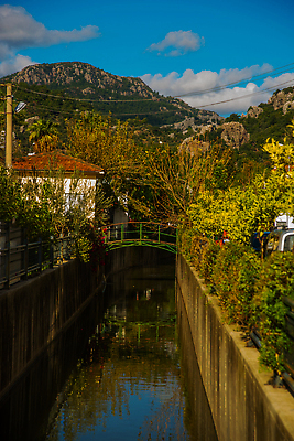 포토 JPG 해외이미지 동물 전통 바다 조각 여행 건축양식 하늘 호텔 휴가 거리 주택 어류 사람없음 건물 장식 가로 물 여름 파란색 강 여행객 맑음 연못 도시 센터 역사 재산 운하 장면 타운 칠면조 랜드마크 옛날 튀르키예 해외202310 해외포토 자연요소 건축물 계절 건축 아시아 컬러 조류 숙소 날씨 사람 금융 수중동물 파일형식