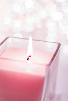 포토 JPG 해외이미지 분홍색 촛불 사람없음 반짝임 낭만 보케 빛망울 해외202310 해외포토 컬러 컨셉 초 모션 빛 파일형식