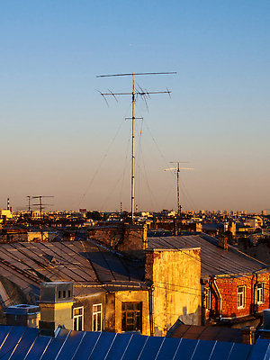 포토 JPG 해외이미지 구름 외관 유럽 여행 건축양식 하늘 거리 주택 안테나 파노라마 풍경 사람없음 건물 물 여름 파란색 빛 강 도시풍경 사무실 뷰티 성당 교회 탑 황혼 일몰 도시 도심 야간 저녁 런던 장면 지역 타운 스카이라인 빛망울 랜드마크 수도권 옛날 템스강 해외202310 해외포토 자연요소 건축물 계절 건축 나라 컬러 비즈니스 통신 종교건축 영국 잉글랜드 촬영기법 노을 파일형식