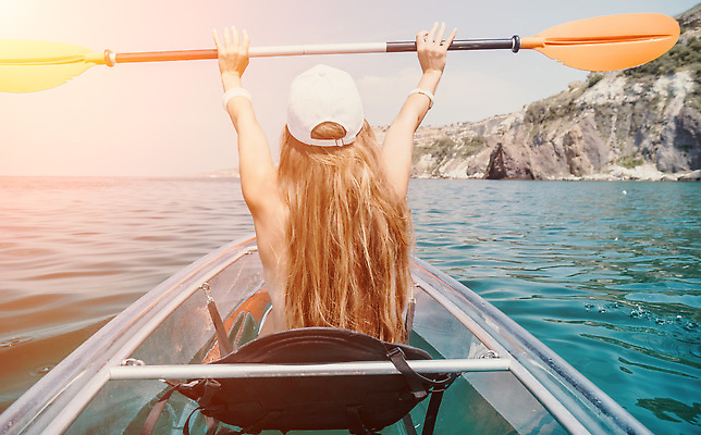 포토 JPG 해외이미지 1 라이프스타일 여자 호수 스포츠 파도 바다 섬 여행 자연 휴가 건강 한명 사람 야외 물 여름 맑음 장비 탐험 투명 카누 카약 노젓기 탐사 뱃놀이 해외202310 해외포토 자연요소 계절 배_교통 모션 날씨 생활 전통놀이 수상스포츠 생태계 파일형식