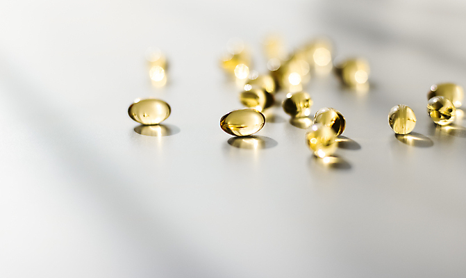 포토 JPG 해외이미지 사람없음 알약 노란색 건강관리 흰색 낟알 영양제 오메가 항생제 해외202310 해외포토 컬러 건강 관리 약 파일형식