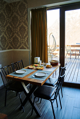 포토 JPG 해외이미지 라이프스타일 접시 음료 음식 빵 여행 백그라운드 채소 오렌지 과일 창문 탁자 호텔 아침 휴가 치즈 산 샌드위치 건강 종류 요리 사람없음 두명 컵 식당 식사 저녁식사 카페 샐러드 신선 고급 선택 맛 아침식사 잼 먹기 서비스 대륙 휴양지 브런치 팬케이크 점심식사 뷔페 맛있는 해외202310 해외포토 주간 식기 가구 컨셉 모션 숙소 유제품 사람 생활 케이크 상점 장소 소스_음식 파일형식