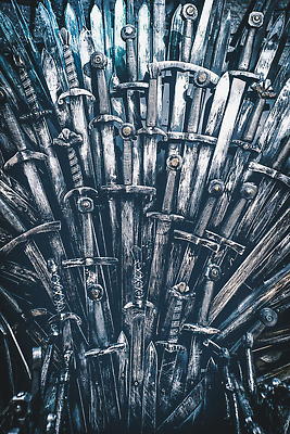 포토 JPG 해외이미지 계절 무기 얼굴 백그라운드 경비 사람없음 빨간색 빛 어둠 골동품 게임 흰색 칼날 중세 칼 검 중앙 보호 은색 왕 철 싸움 전쟁 날카로움 공상 영웅 병정 전사 명예 대각선 갑옷 단검 고립 철강 토너먼트 해외202310 해외포토 선 컬러 컨셉 모션 놀이 안전 신체부위 역사 보호장비 파일형식