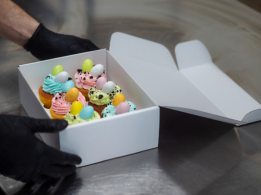 포토 JPG 해외이미지 계절 컨셉 휴가 부활절 아이디어 사탕 선물 사람없음 장식 초록색 컬러풀 노란색 파티 주방 계란 축제 페인트 이탈리아 닫기 이탈리아음식 컵케이크 굽기 먹기 뿌리기 크림 사냥 꽃가루 머핀 토핑 온라인 무료 제빵사 파스텔톤 페스츄리 피스타치오 핸드메이드 카피스페이스 미니멀리스트 프로스팅 중소기업 버터크림 해외202310 해외포토 직업 기념일 유럽 빵 컬러 회사 모션 디저트 서양음식 이벤트 케이크 알 공백 견과류 가루 구이 제빵 파일형식