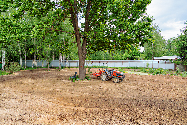 포토 JPG 해외이미지 산업 지구 모래 밭 농업 한명 풍경 야외 농경지 힘 기계 흙 장비 건설현장 바위 공구 시골 농부 작음 땅 굴착기 삽 국자 준비 원예 먼지 트랙터 땅바닥 땅파기 미니 해외202310 해외포토 직업 1 주방용품 바닥 건설업 사람 취미 농장 돌_바위 도구 중장비 크기 농기계 특수차량 파일형식