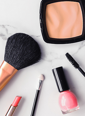 포토 JPG 해외이미지 백그라운드 사람없음 립스틱 고급 마스카라 매니큐어 대리석 메이크업브러쉬 파운데이션 해외202310 해외포토 컨셉 재료 화장품 붓 파일형식