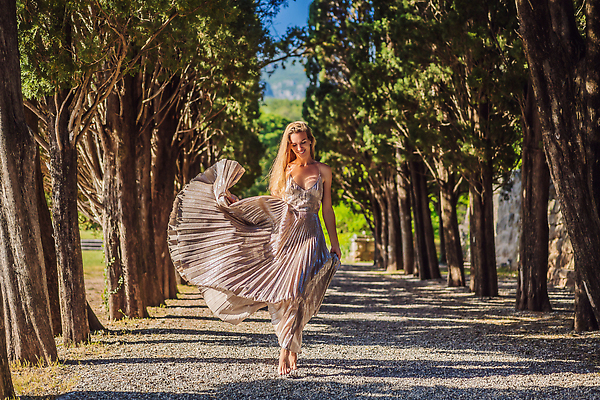 포토 JPG 해외이미지 나무 공원 도로 아들 어린이 바다 여행 지도 건축양식 가족 자연 호텔 휴가 주택 함께함 한명 풍경 소년 해변 야외 건물 가로 여름 강 여행객 환경 정원 계곡 일몰 하이킹 가을 가리킴 소나무 빌라 몬테네그로 부드바 옛날 해외202310 해외포토 식물 1 건축물 계절 공공시설 남자 건축 길 컨셉 관계 교통시설 숙소 레저 사람 손짓 노을 생태계 파일형식